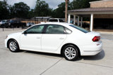 Used 2018 Volkswagen Passat 2.0T image 3
