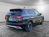 New 2025 Mitsubishi Outlander SE image 4