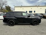 Used 2023 Toyota Highlander XSE image 2