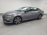 Used 2021 Nissan Altima 2.5 SR image 2