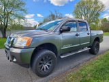 Used 2015 Nissan Titan SV image 2