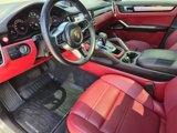 Certified 2023 Porsche Cayenne Platinum Edition image 4