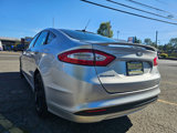 Used 2016 Ford Fusion SE image 4