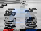 Used 2025 Chrysler Pacifica Select image 6