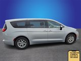 Used 2022 Chrysler Voyager LX image 4