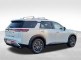 New 2025 Nissan Pathfinder SL w/ SL Premium Package image 2