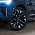 New 2025 Volvo XC90 T8 Plus w/ Protection Package Premier image 2