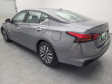 Used 2023 Nissan Altima 2.5 SV image 5