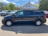 Used 2016 Chrysler Town & Country Touring image 2