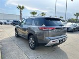 New 2025 Nissan Pathfinder SL image 4
