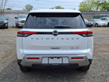 New 2025 Nissan Pathfinder SL image 5