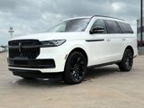 Used 2025 Lincoln Navigator Reserve image 4