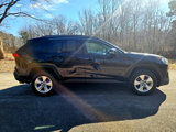 Used 2021 Toyota RAV4 XLE image 4