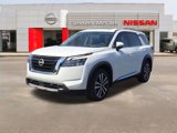 New 2025 Nissan Pathfinder Platinum image 5