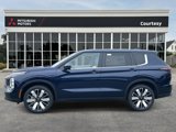 New 2025 Mitsubishi Outlander SE image 2