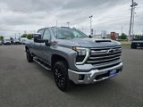 Used 2025 Chevrolet Silverado 3500 LTZ w/ LTZ Premium Package image 4