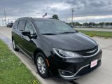 Used 2018 Chrysler Pacifica Touring-L Plus image 6