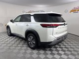 Certified 2022 Nissan Pathfinder SL w/ Lighting Package (N92) image 3