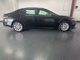 Used 2021 Toyota Camry LE image 3