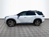 New 2025 Nissan Pathfinder Platinum image 4