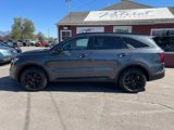 Used 2021 Kia Sorento S w/ Panoramic Sunroof Package image 3