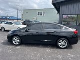 Used 2018 Chevrolet Cruze LT w/ Convenience Package image 2