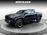 Used 2024 Toyota Tacoma 4x4 Double Cab image 3