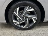 Used 2025 Hyundai Elantra Sport image 2