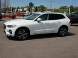 Used 2022 Volvo XC60 B5 Inscription w/ Advanced Package image 3