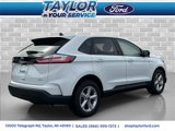 Used 2024 Ford Edge SE image 3