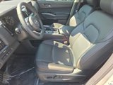 New 2025 Nissan Pathfinder SL w/ Lighting Package (N92) image 6