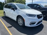 New 2025 Chrysler Pacifica Select image 6