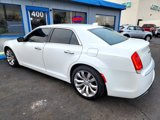 Used 2019 Chrysler 300 Limited image 3