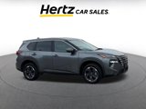 Used 2024 Nissan Rogue SV image 2