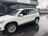 Used 2017 Volkswagen Tiguan S image 2