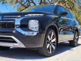 New 2025 Mitsubishi Outlander SEL image 3