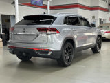 Used 2022 Volkswagen Atlas Cross Sport SE image 2