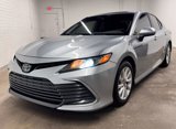 Used 2022 Toyota Camry LE image 2