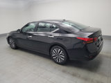 Used 2023 Nissan Altima 2.5 SV image 3