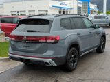 New 2025 Volkswagen Atlas Peak Edition SE image 3