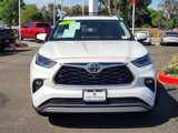 Used 2022 Toyota Highlander Platinum image 2