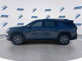 Used 2025 Chevrolet Traverse LT image 5