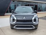 New 2025 Mitsubishi Outlander SE image 2