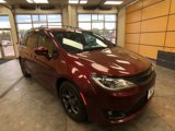 Used 2019 Chrysler Pacifica Touring-L Plus w/ Advanced Safetytec Group image 1