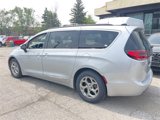 Used 2023 Chrysler Pacifica Limited image 4