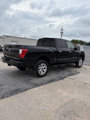 Used 2021 Nissan Titan SV w/ SV Convenience Package image 3