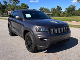 Used 2018 Jeep Grand Cherokee Altitude image 3