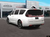 New 2025 Chrysler Pacifica Limited image 5