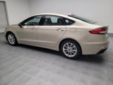 Used 2019 Ford Fusion SE image 3