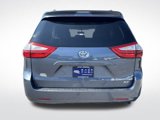 Used 2015 Toyota Sienna XLE image 4